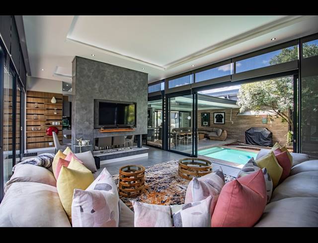 3 BEDROOM HOUSE FOR SALE IN STEYN CITY